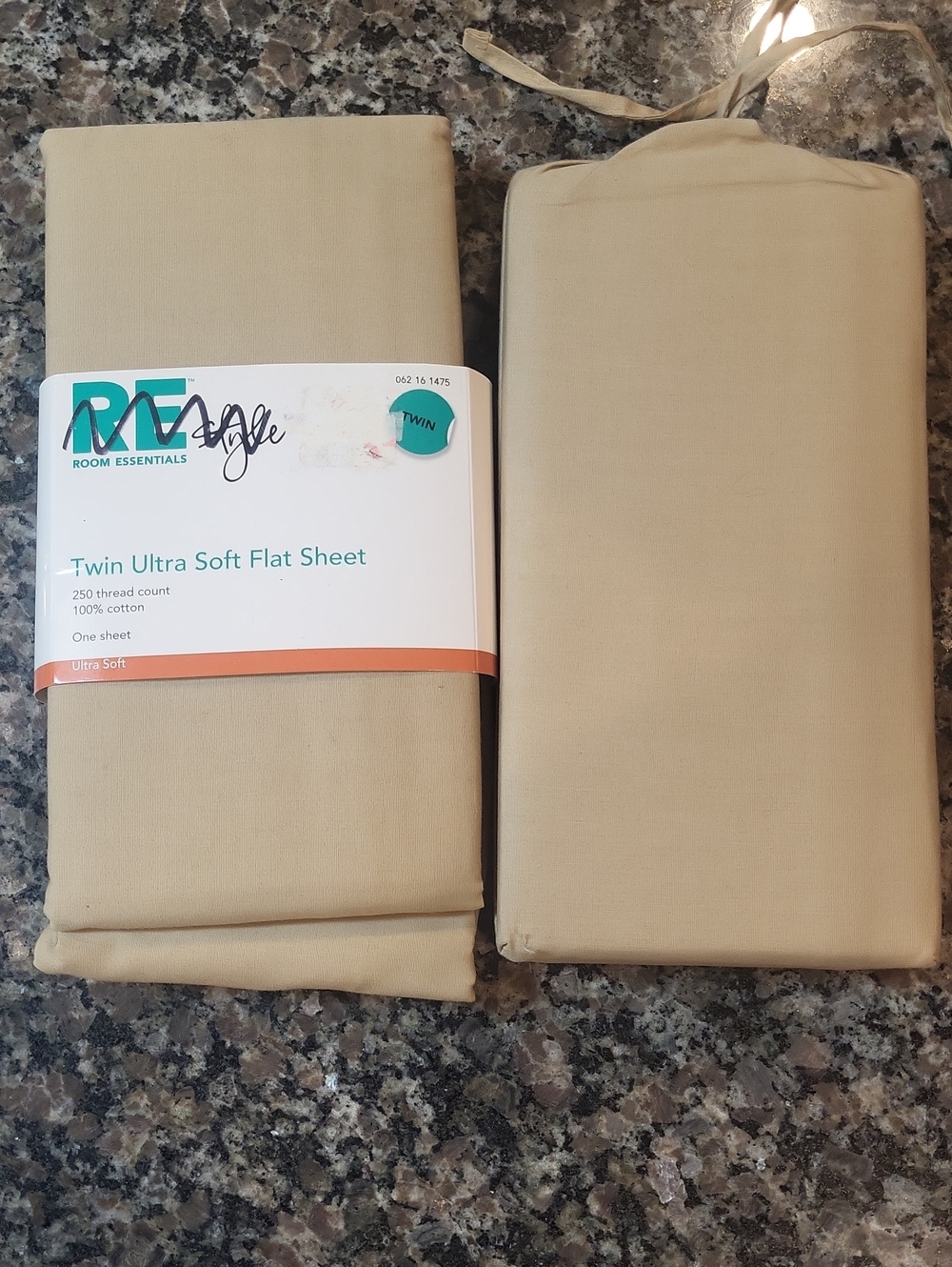 Lot of 2 new sealed twin ultra soft flat sheet 250 light brown Taupe Color Cotto